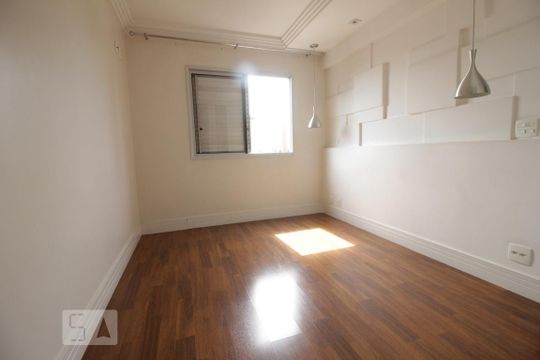 Suite de apartamento para alugar com 2 quartos, 112m² em Jardim Ampliação, São Paulo