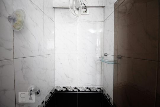 Banheiro de apartamento para alugar com 2 quartos, 59m² em Centro, São Paulo