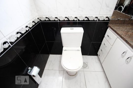 Banheiro de apartamento para alugar com 2 quartos, 59m² em Centro, São Paulo