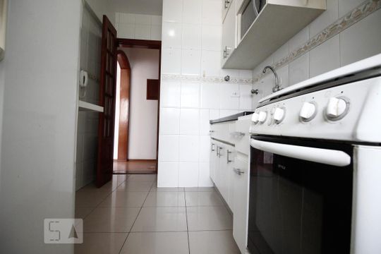 Cozinha de apartamento para alugar com 2 quartos, 59m² em Centro, São Paulo