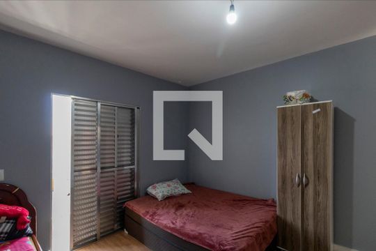 Suíte de casa para alugar com 5 quartos, 175m² em Parque Cruzeiro do Sul, São Paulo