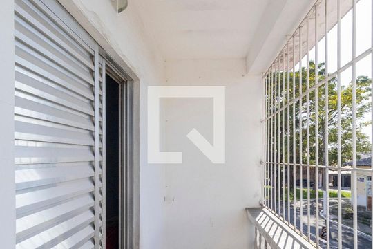 Varanda Suíte de casa para alugar com 5 quartos, 175m² em Parque Cruzeiro do Sul, São Paulo