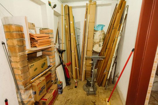 Depósito de casa para alugar com 2 quartos, 180m² em Perdizes, São Paulo