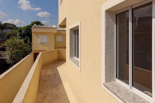 Corredor de entrada  de casa de condomínio à venda com 1 quarto, 53m² em Vila Ré, São Paulo