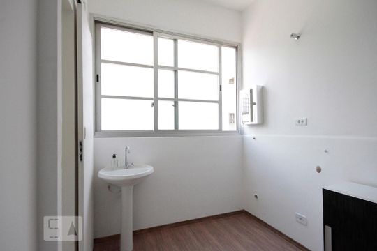 Área de Serviço de apartamento à venda com 2 quartos, 130m² em Bela Vista, São Paulo
