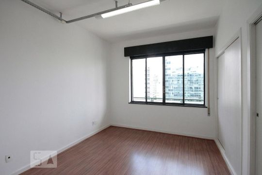 Quarto 1 de apartamento à venda com 2 quartos, 130m² em Bela Vista, São Paulo