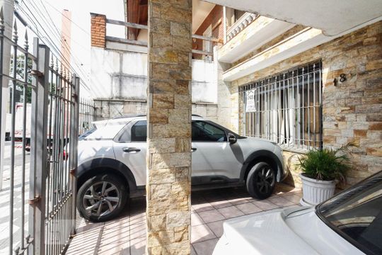 Garagem de casa à venda com 4 quartos, 210m² em Parque São Jorge, São Paulo