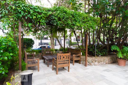 Área comum de apartamento à venda com 3 quartos, 90m² em Moema, São Paulo