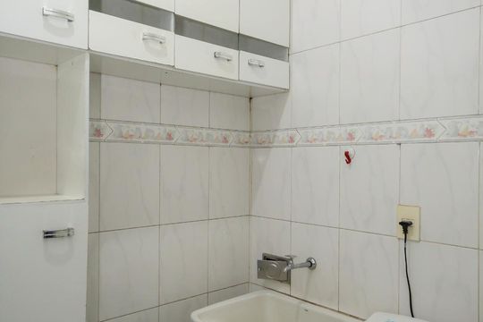 Cozinha de apartamento para alugar com 1 quarto, 40m² em Copacabana, Rio de Janeiro