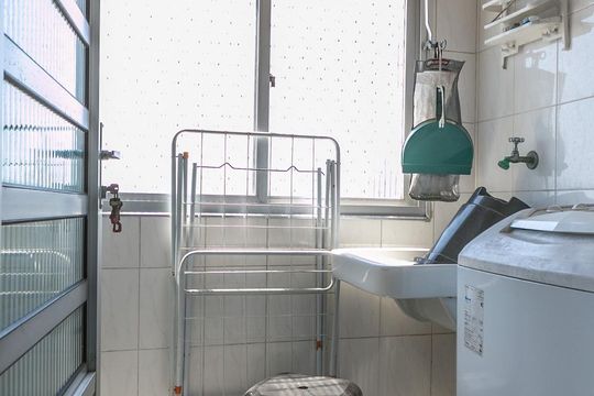 Lavanderia de apartamento para alugar com 2 quartos, 60m² em Boqueirão, Santos