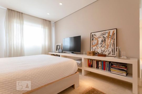 Suíte  de apartamento à venda com 1 quarto, 260m² em Higienópolis, São Paulo