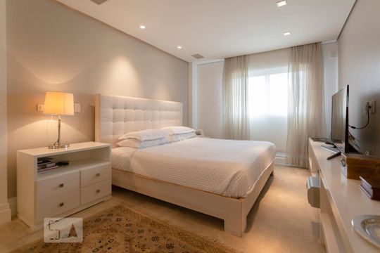 Suíte  de apartamento à venda com 1 quarto, 260m² em Higienópolis, São Paulo
