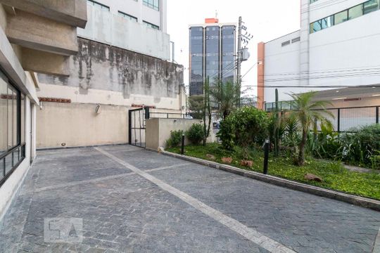 Área comum de apartamento para alugar com 2 quartos, 64m² em Jardim Zaira, Guarulhos