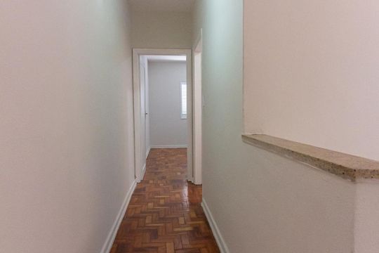Corredor de casa à venda com 2 quartos, 148m² em Centro, Osasco