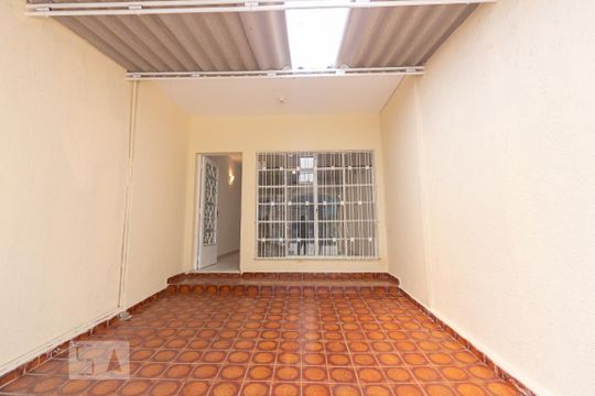 Garagem de casa à venda com 2 quartos, 148m² em Centro, Osasco