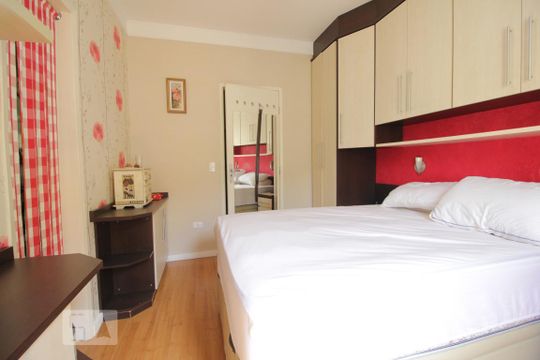 Suíte de casa de condomínio à venda com 3 quartos, 155m² em Jardim Monte Kemel, São Paulo