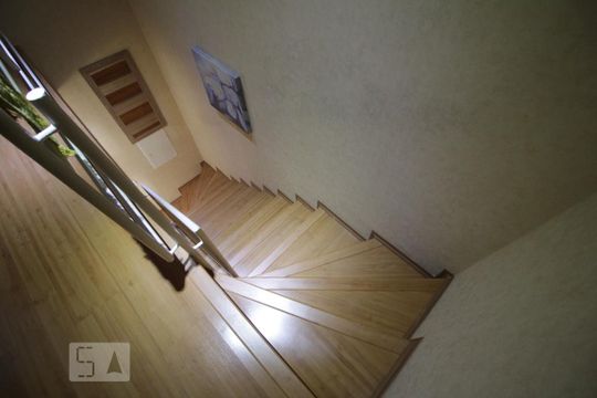 Escadas de casa de condomínio à venda com 3 quartos, 155m² em Jardim Monte Kemel, São Paulo