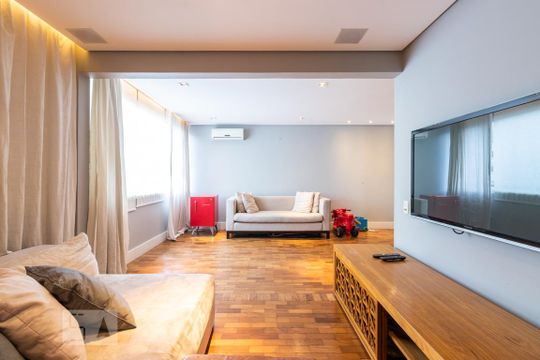 Sala de apartamento para alugar com 2 quartos, 110m² em Jardim Europa, São Paulo