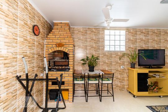 Churrasqueira de casa à venda com 2 quartos, 70m² em Parque Vitoria, São Paulo