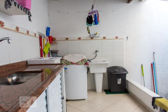 Área de Serviço de casa à venda com 3 quartos, 173m² em Vila Guiomar, Santo André