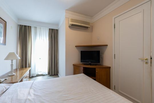 Quarto 2 de apartamento para alugar com 3 quartos, 80m² em Vila Nova Conceição, São Paulo