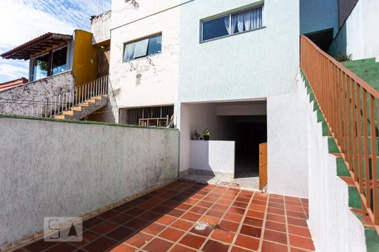 Quintal de casa à venda com 3 quartos, 150m² em Vila Sao Luis(zona Oeste), São Paulo