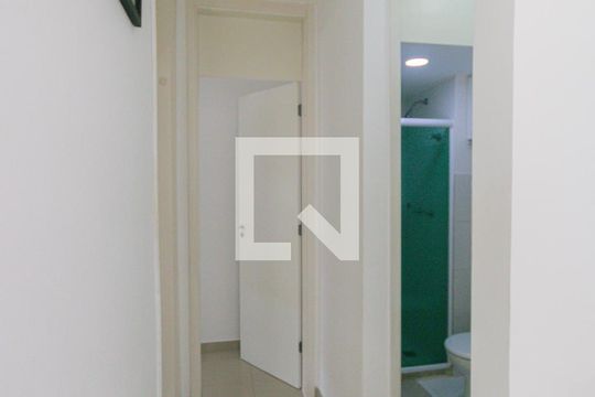 Corredor de apartamento para alugar com 2 quartos, 57m² em Recreio dos Bandeirantes, Rio de Janeiro