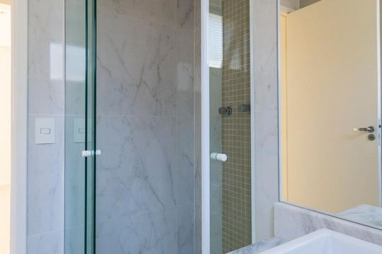 Banheiro Social de apartamento à venda com 1 quarto, 50m² em Vila Clementino, São Paulo