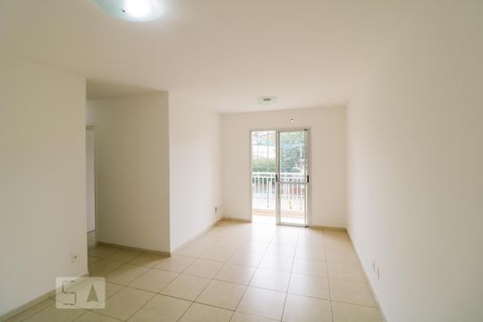 Apartamento para alugar com 3 quartos, 74m² em Parque Brasília, Campinas