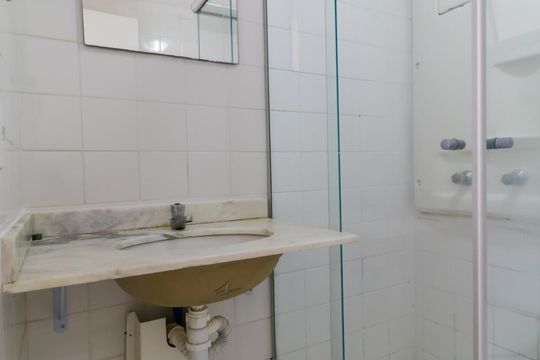 Banheiro de apartamento para alugar com 3 quartos, 74m² em Parque Brasília, Campinas