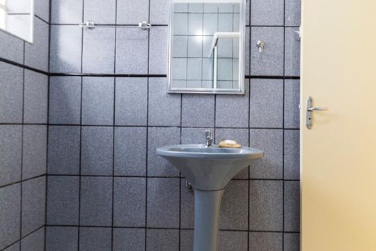 Banheiro Social de apartamento para alugar com 2 quartos, 70m² em Vila do Encontro, São Paulo
