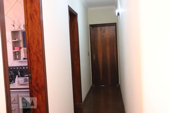 Corredor de apartamento à venda com 3 quartos, 370m² em Jardim Las Vegas, Santo André