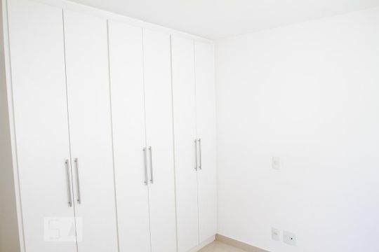 Quarto 1 de apartamento para alugar com 3 quartos, 188m² em Lagoa, Rio de Janeiro