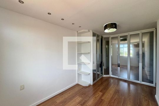 Suíte de apartamento à venda com 3 quartos, 204m² em Recreio dos Bandeirantes, Rio de Janeiro