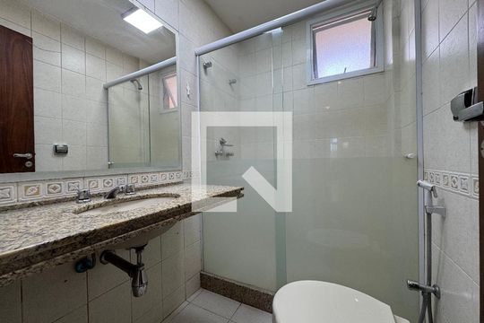 Banheiro Social de apartamento à venda com 3 quartos, 204m² em Recreio dos Bandeirantes, Rio de Janeiro