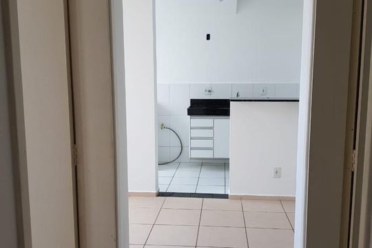 cozinha de apartamento para alugar com 2 quartos, 51m² em Jardim Nova Europa, Campinas