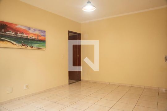 Sala de casa à venda com 3 quartos, 202m² em São Judas, São Paulo