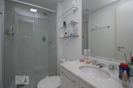 Banheiro da Suíte de apartamento à venda com 2 quartos, 70m² em Marechal Rondon, Canoas