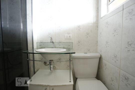 Banheiro de apartamento para alugar com 1 quarto, 33m² em República, São Paulo