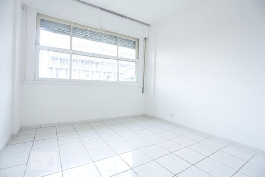 Quarto de apartamento para alugar com 1 quarto, 33m² em República, São Paulo