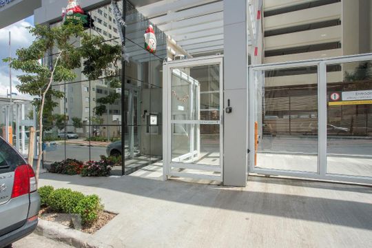 Fachada de apartamento para alugar com 2 quartos, 42m² em Jardim Íris, São Paulo