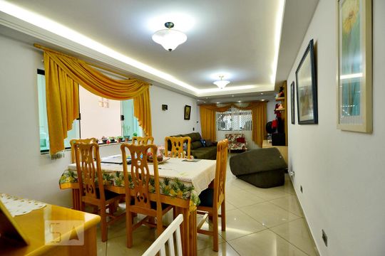Sala de casa à venda com 3 quartos, 220m² em Vila Anglo Brasileira, São Paulo