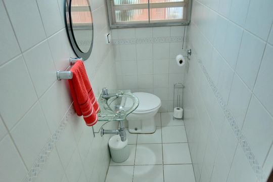 Lavabo de casa à venda com 3 quartos, 220m² em Vila Anglo Brasileira, São Paulo