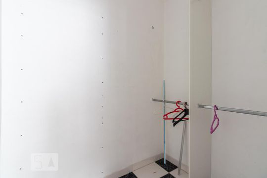 Quarto de Serviço de apartamento à venda com 2 quartos, 80m² em Vila Olímpia, São Paulo