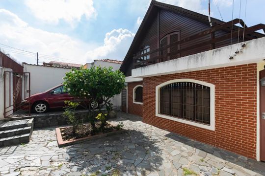 Garagem de casa à venda com 3 quartos, 220m² em Vila Brasilio Machado, São Paulo
