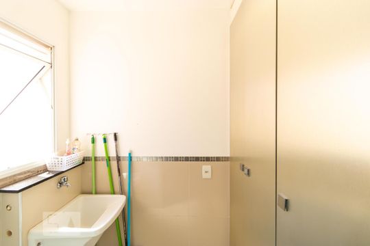 Área de Serviço de apartamento para alugar com 3 quartos, 76m² em Loteamento Center Santa Genebra, Campinas