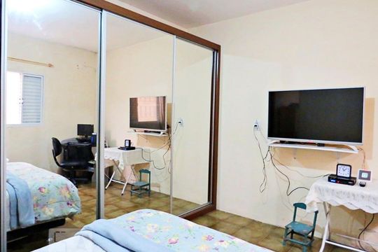 Quarto 1 de casa à venda com 5 quartos, 210m² em Jardim Brasil (zona Norte), São Paulo