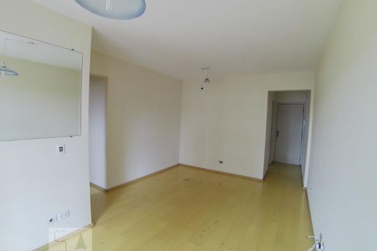 Sala de apartamento à venda com 2 quartos, 70m² em Vila Isa, São Paulo