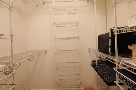 Closet de apartamento à venda com 2 quartos, 75m² em Vila Andrade, São Paulo