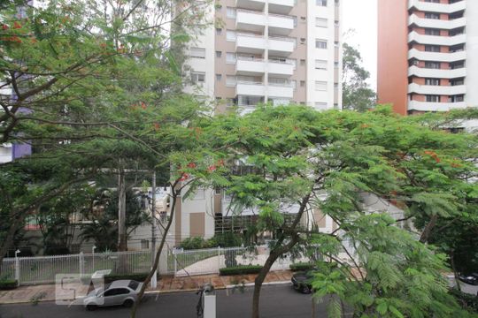 Vista da suíte 2 de apartamento à venda com 2 quartos, 75m² em Vila Andrade, São Paulo